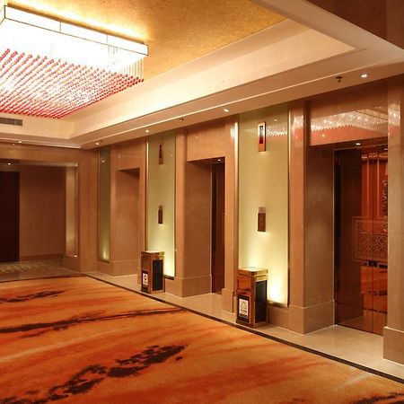 Beijing Wuhuan Hotel Buitenkant foto