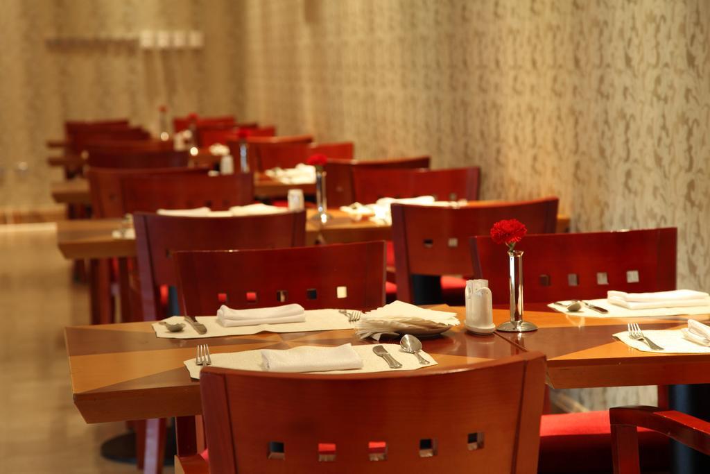 Beijing Wuhuan Hotel Buitenkant foto
